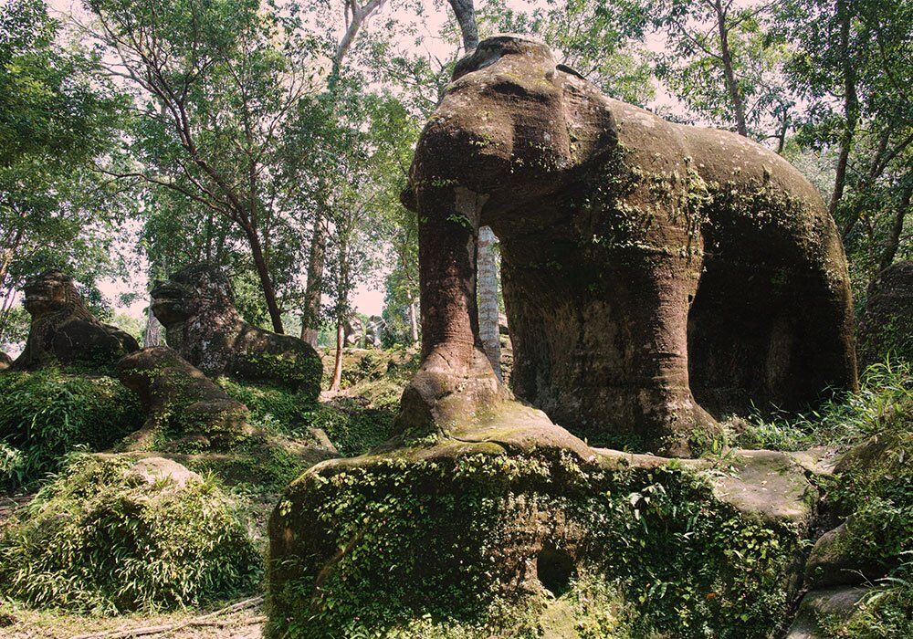 Capture the vibrant beauty of Phnom Kulen’s spiritual heritage